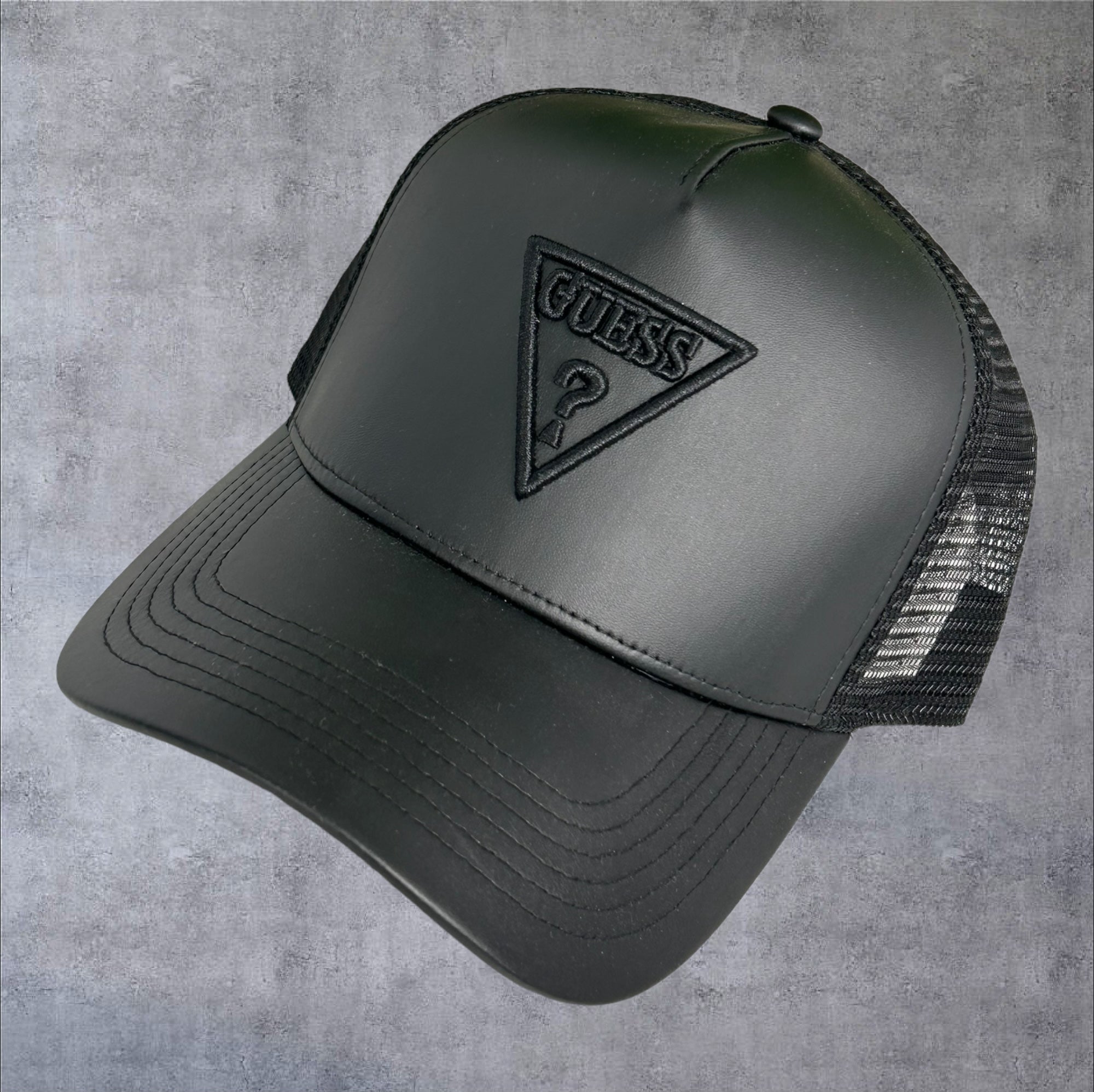 Gorra Guess Negra