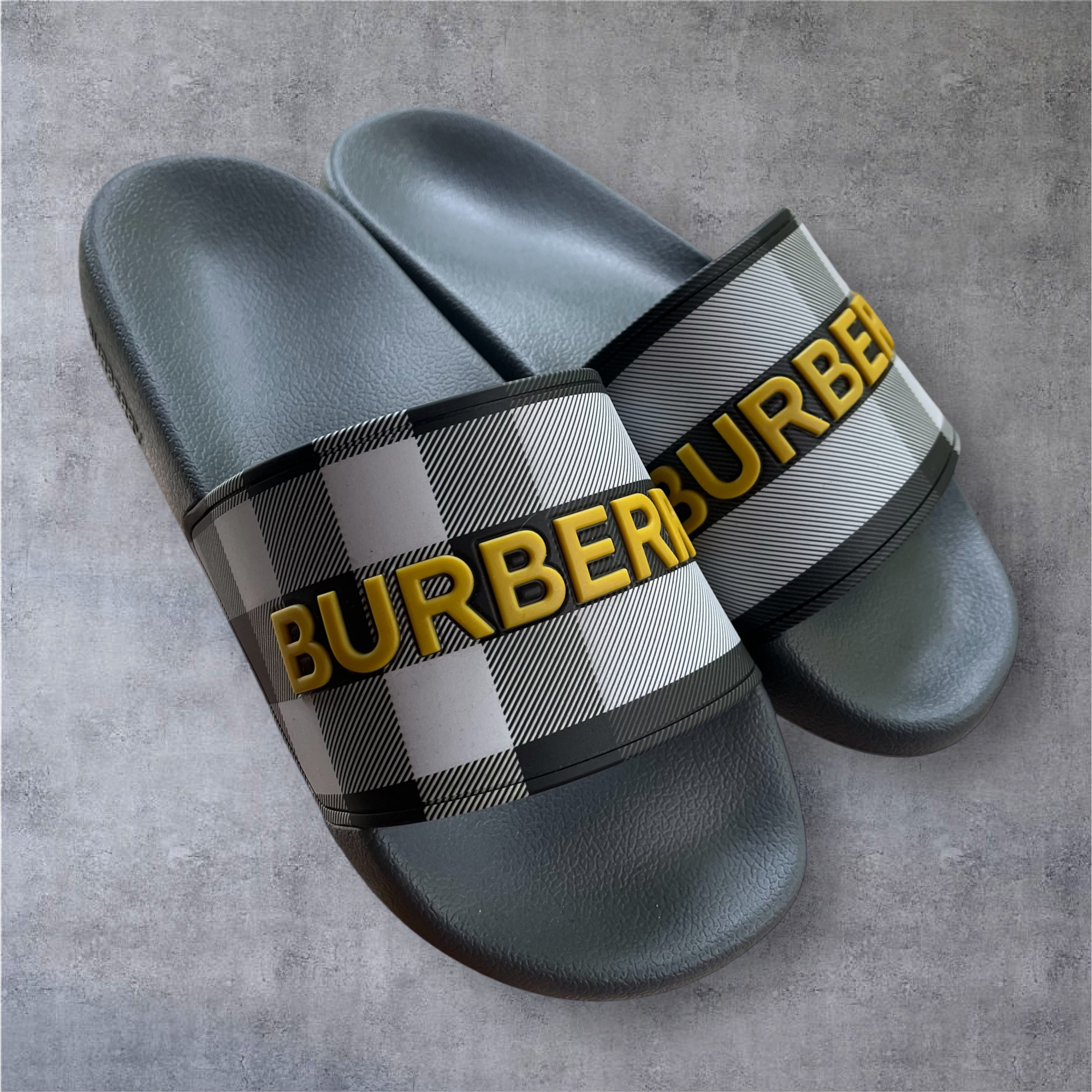 Burberry.png