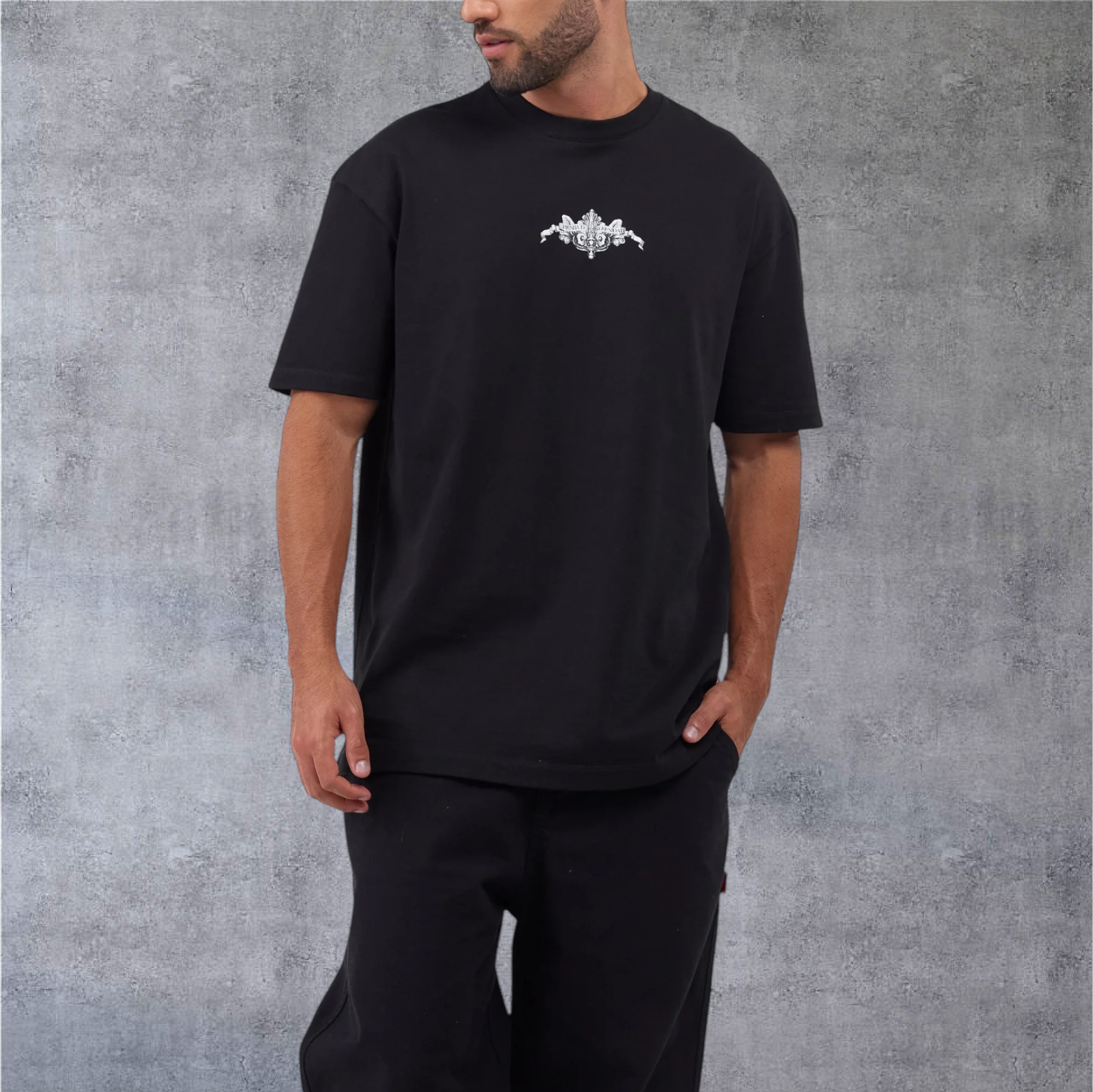 Camiseta Clemont Pace Negra