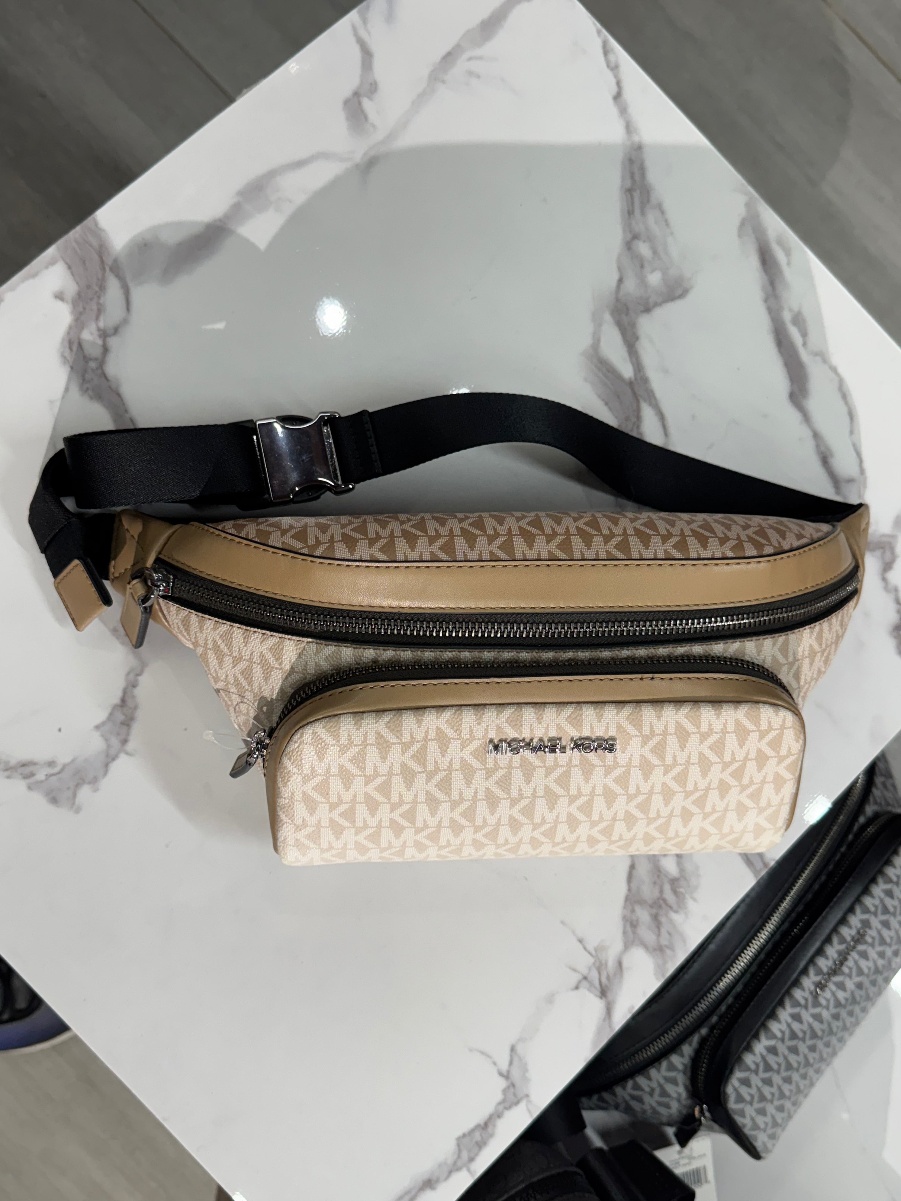 Riñonera Michael Kors