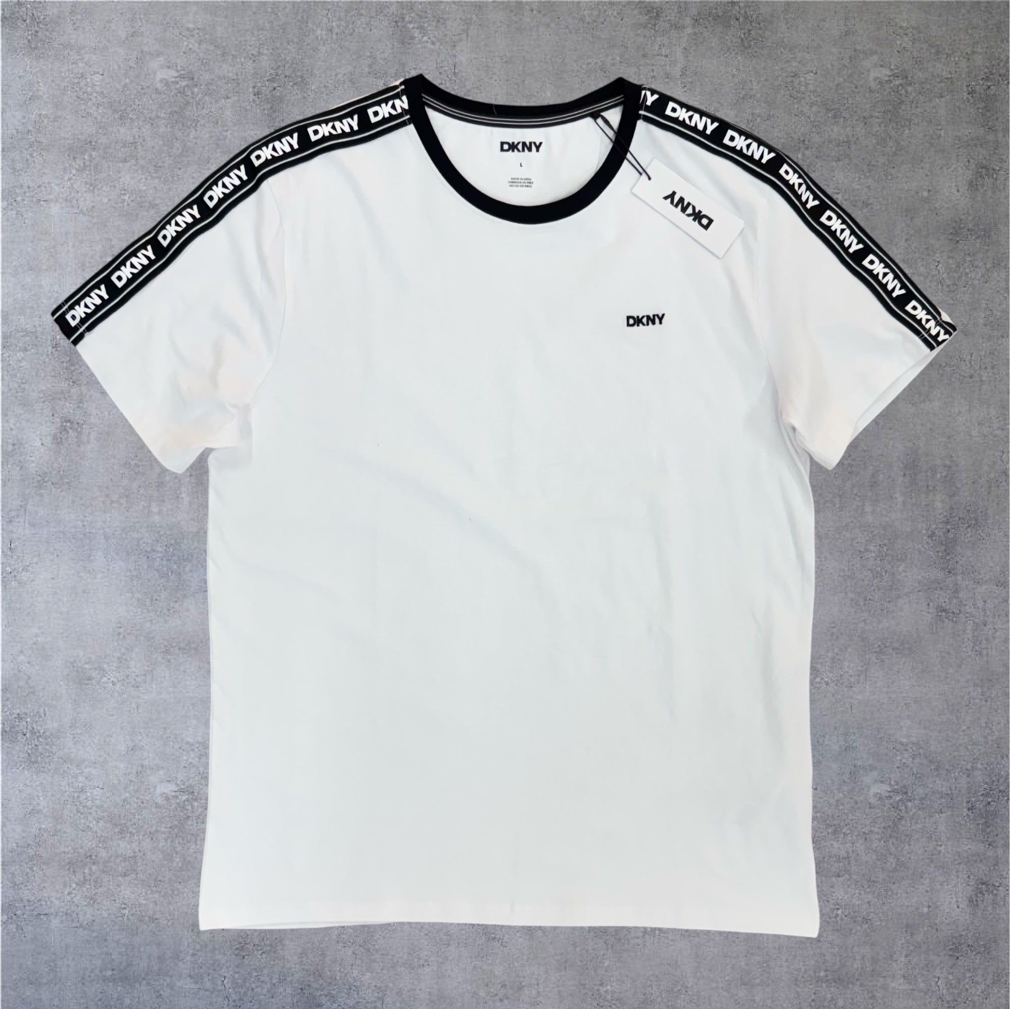 Camiseta DKNY