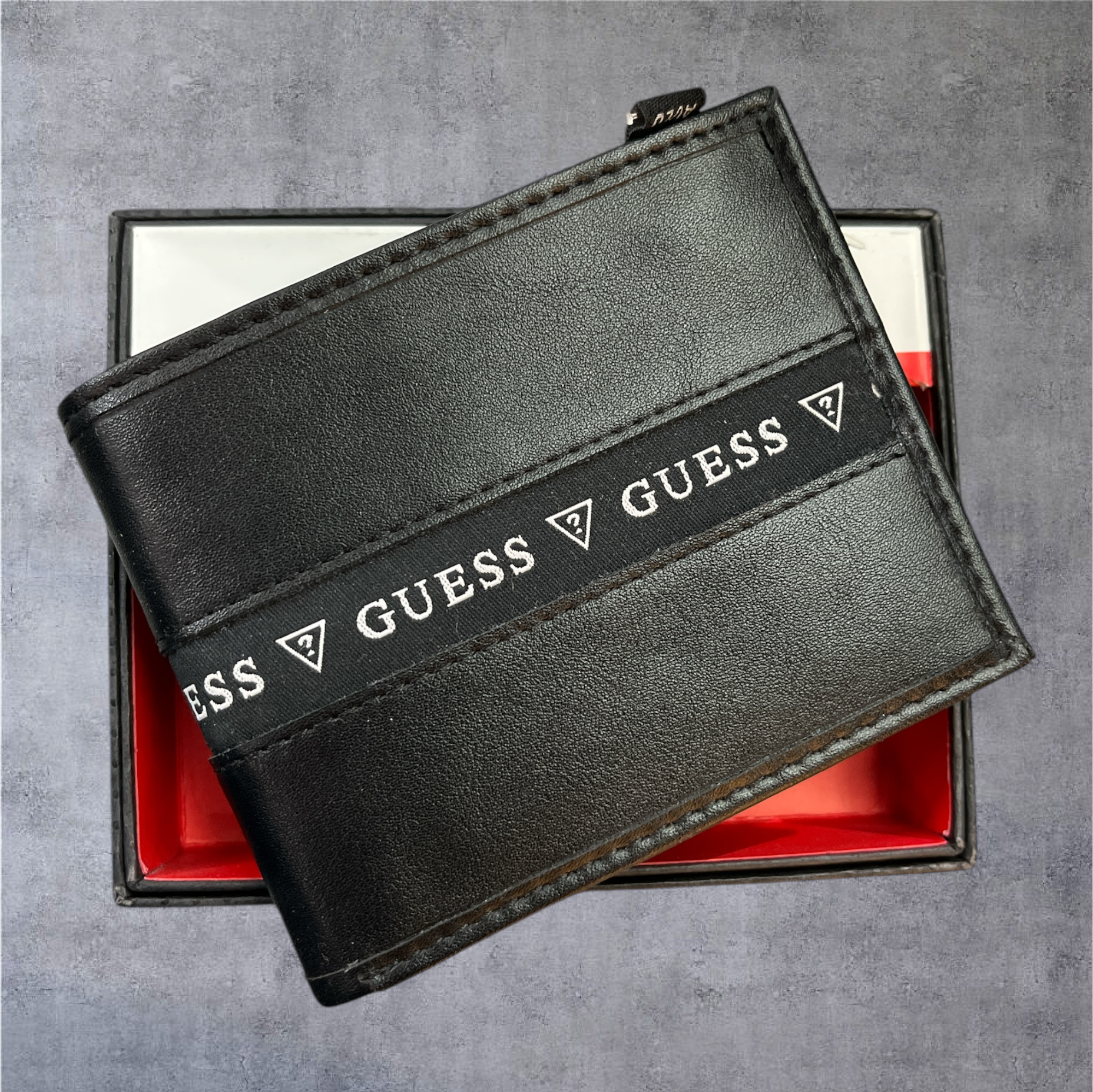 Billetera Guess