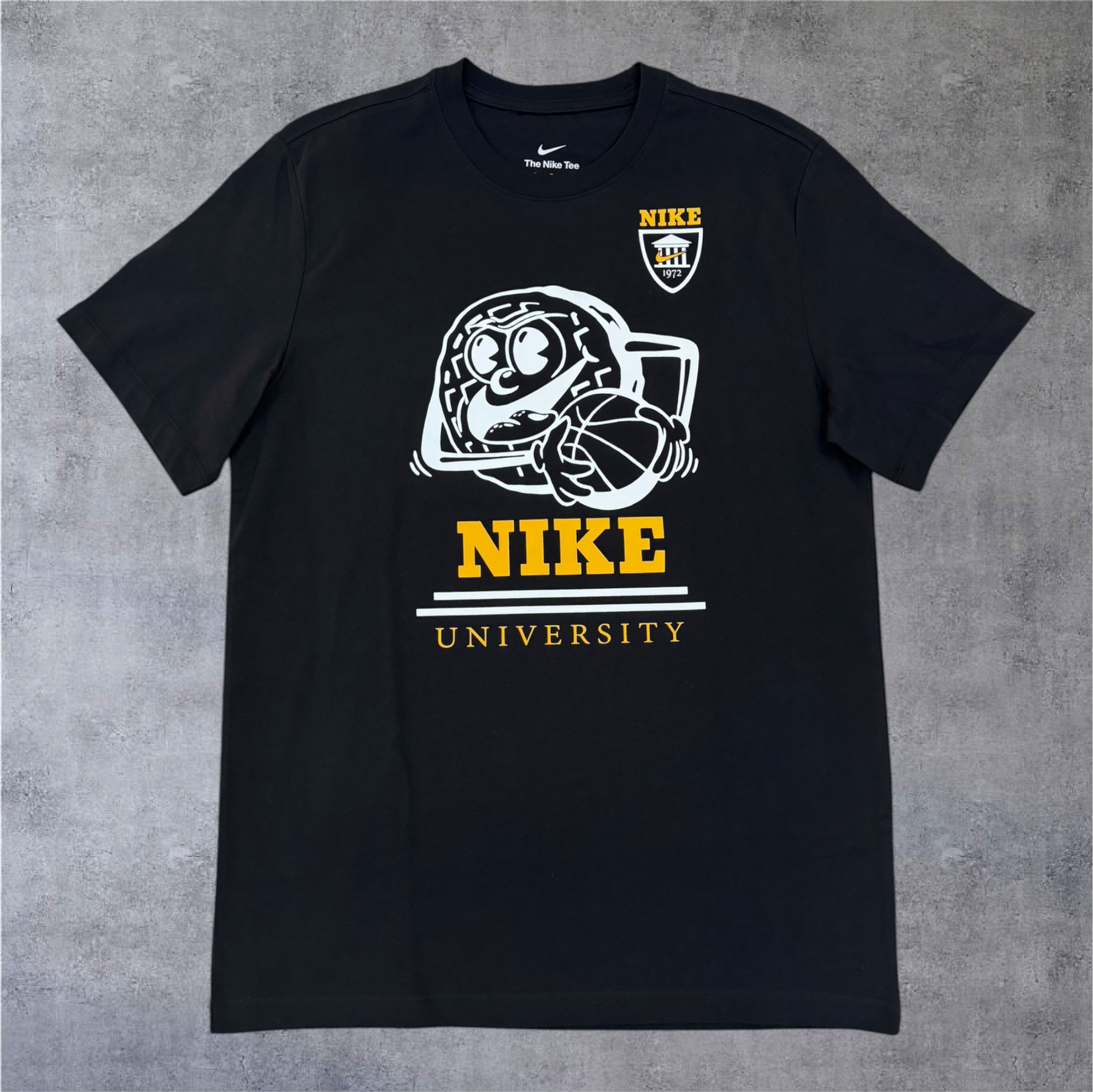 Nike_1_941c18b7-45fa-4af9-b358-025fac21fc80.png