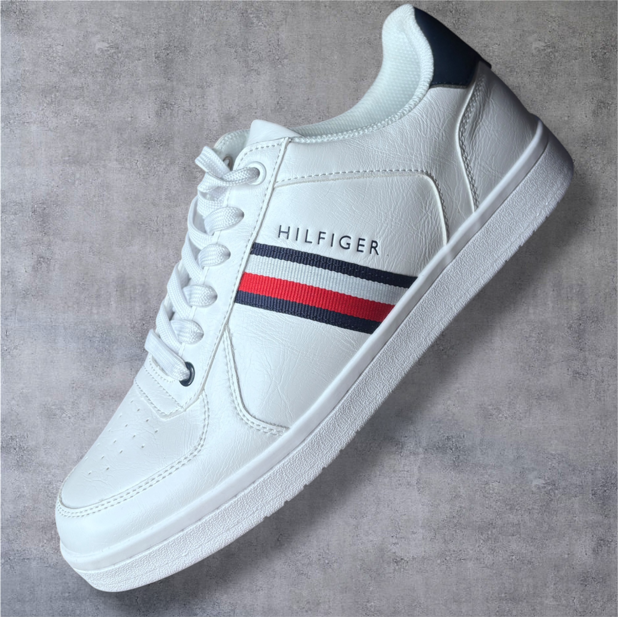 Tommy-Hilfiger.png