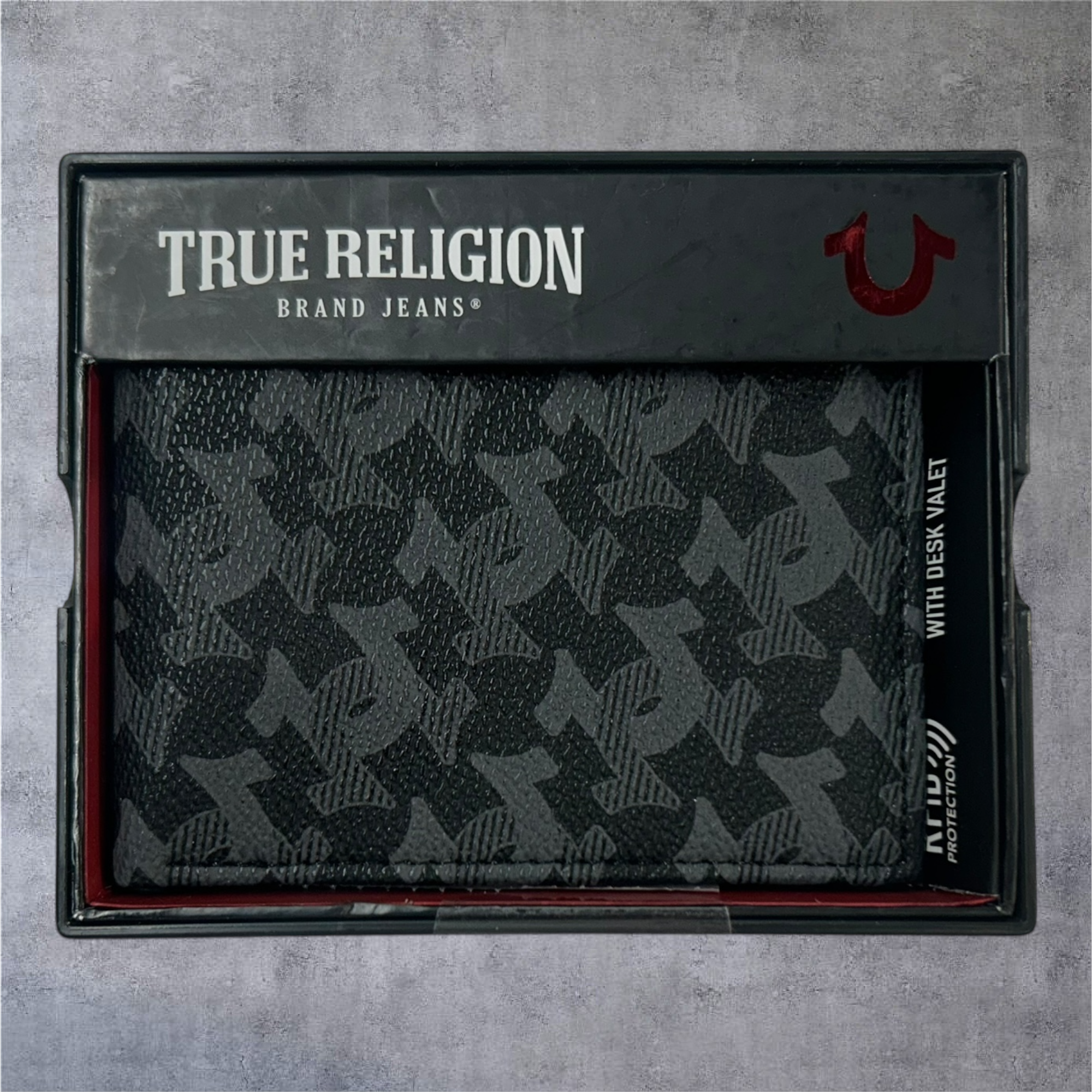 True_Religion_4.png