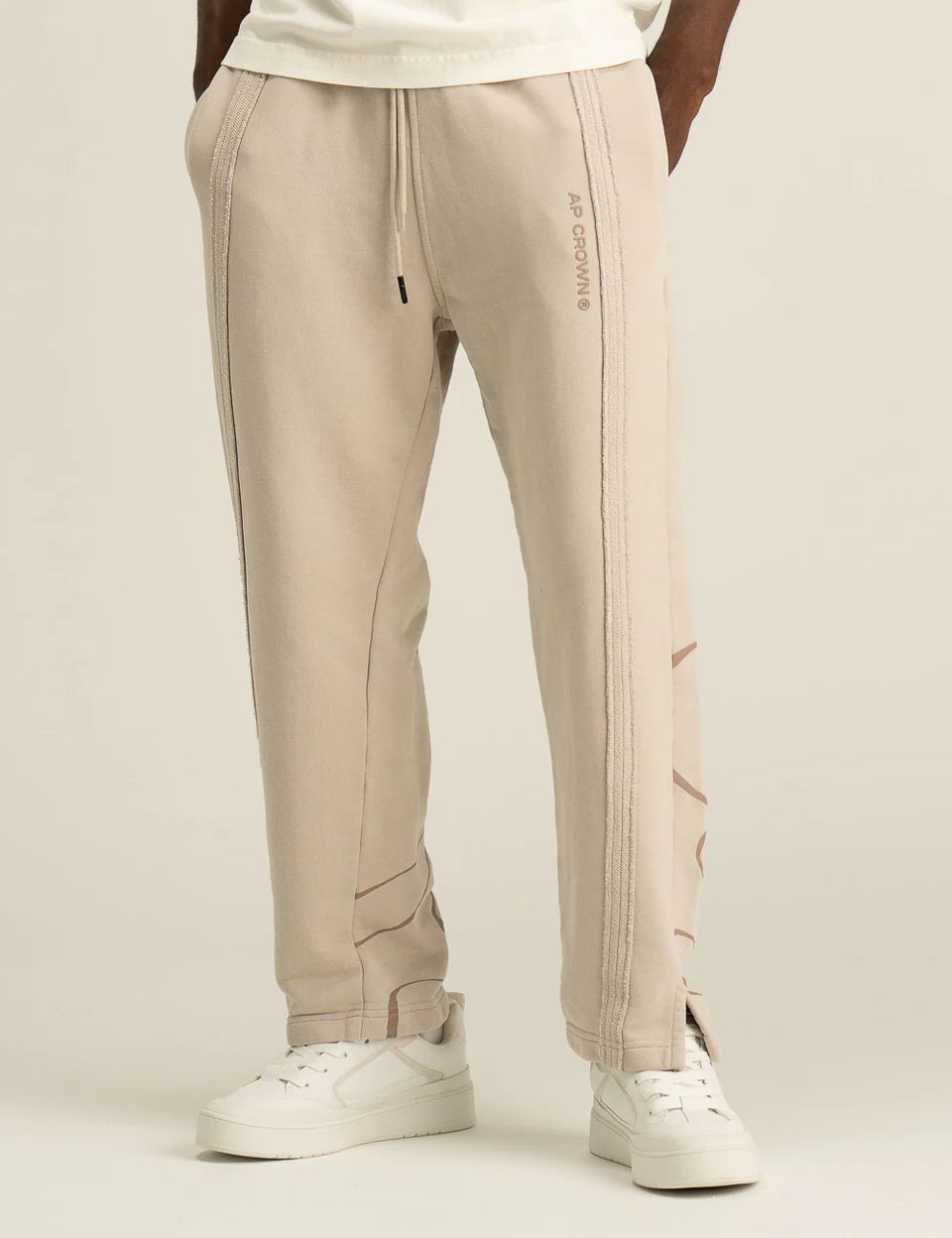 hidden_lookbook_-055.webp