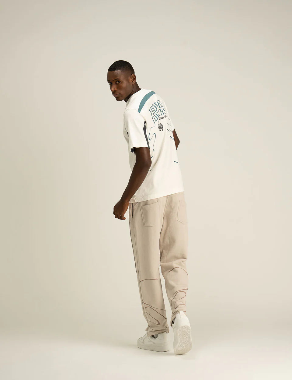 hidden_lookbook_-059.webp