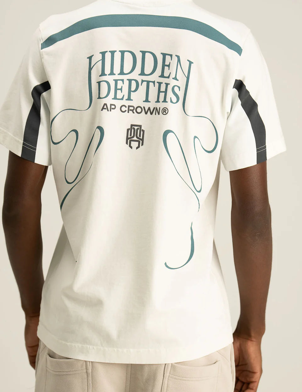 hidden_lookbook_-065.webp